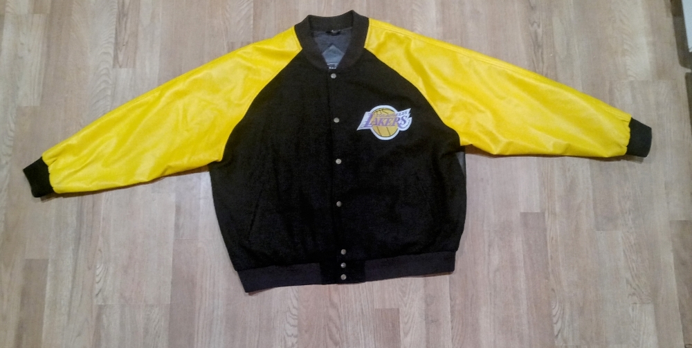 Vintage lakers jacket